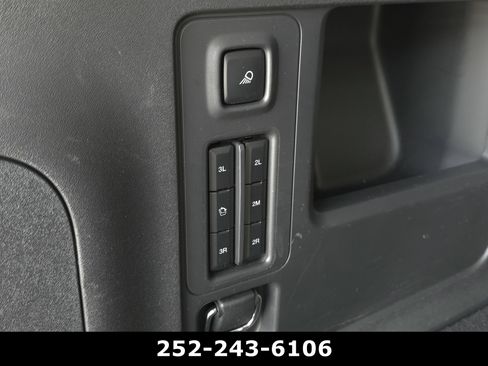 Used 2025 Ford Expedition Max Active AWD/4WD image 41