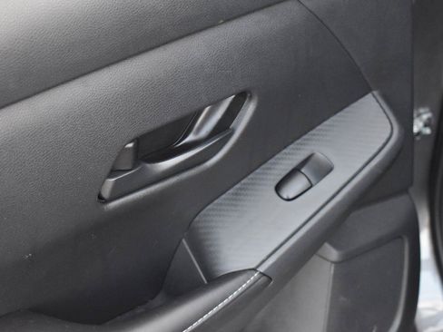 Used 2025 Nissan Sentra S FWD image 40