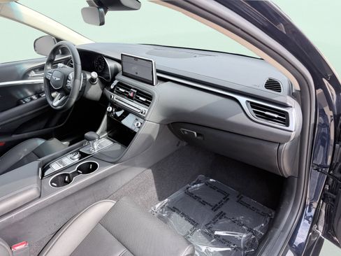 Used 2026 Genesis G70 2.5T image 45