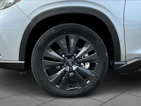 Used 2022 Subaru Ascent Onyx Edition image 10