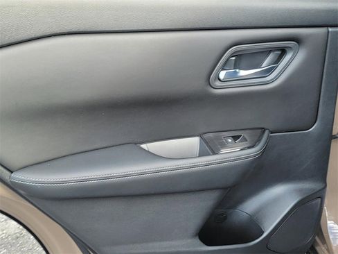 Certified 2024 Nissan Rogue SV image 12