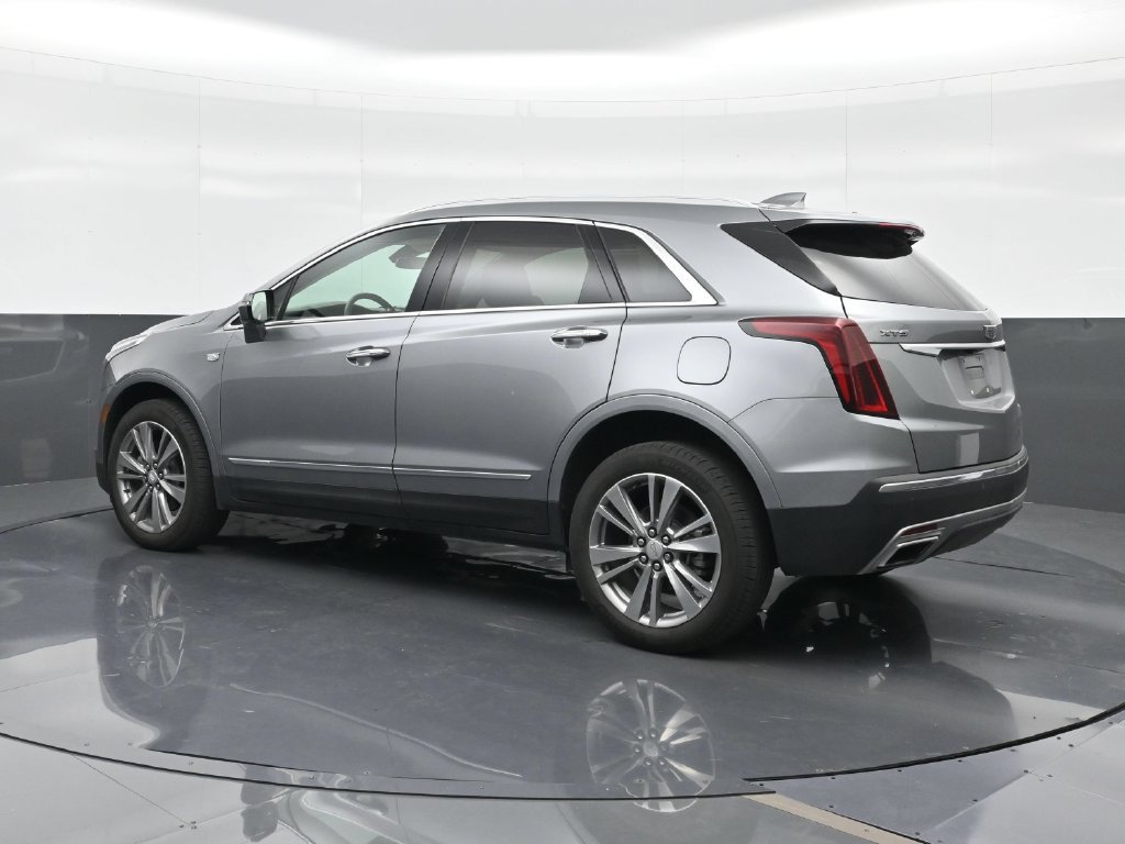 Used 2024 Cadillac XT5 Premium Luxury FWD image 2
