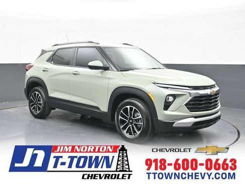 New 2026 Chevrolet TrailBlazer LT w/ Convenience Package FWD image 1