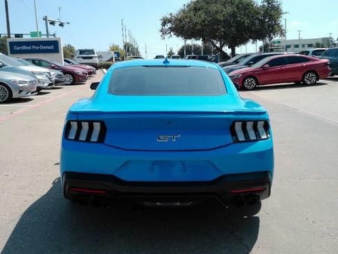 Used 2025 Ford Mustang GT Premium RWD image 7