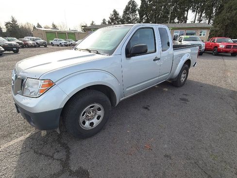 Used 2013 Nissan Frontier S image 6