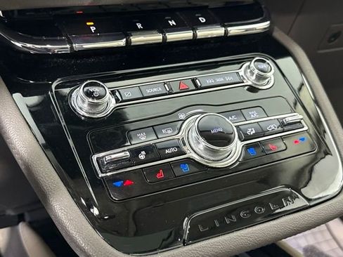 Used 2021 Lincoln Corsair Reserve FWD image 20