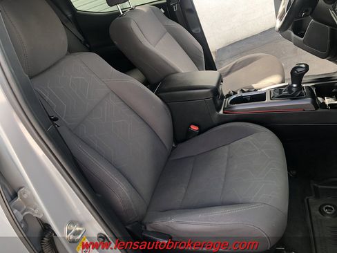 Used 2019 Toyota Tacoma TRD Off-Road image 24