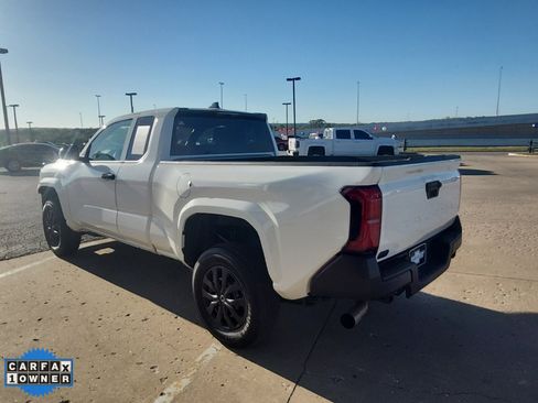 Used 2024 Toyota Tacoma SR image 4