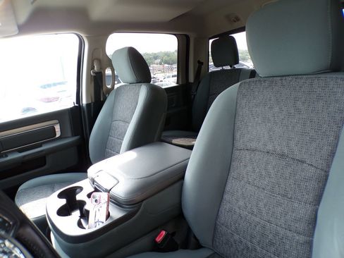 Used 2017 RAM 1500 Big Horn AWD/4WD image 11