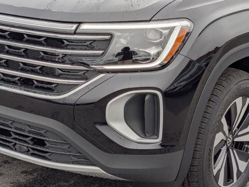 New 2026 Volkswagen Atlas SE image 9