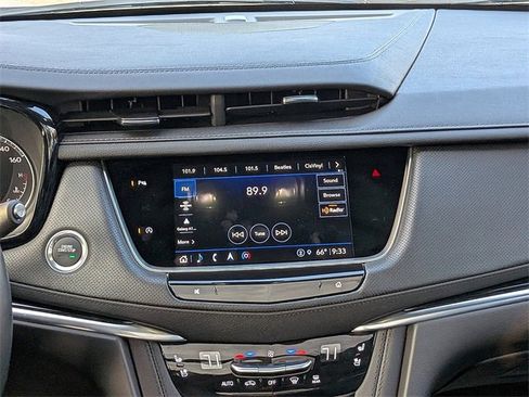 Certified 2025 Cadillac XT5 Premium Luxury image 19