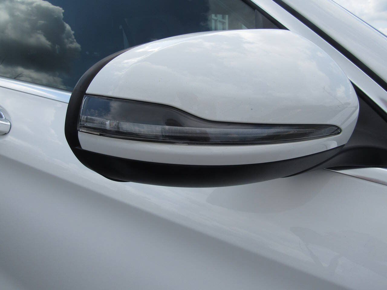 Used 2018 Mercedes-Benz GLC 300 4MATIC image 18
