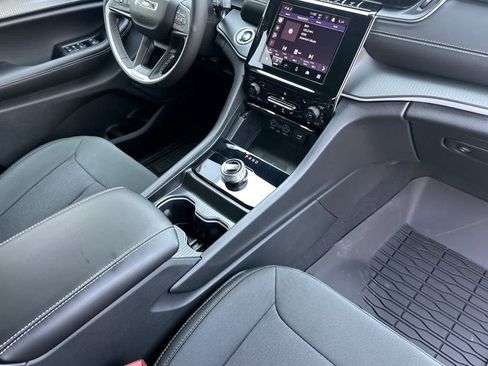 New 2026 Jeep Grand Cherokee L 4WD image 18