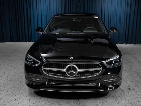 Used 2025 Mercedes-Benz C 300 Sedan image 2