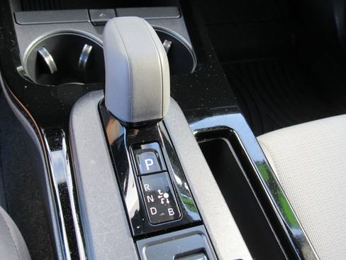 Used 2023 Toyota Prius LE FWD image 25