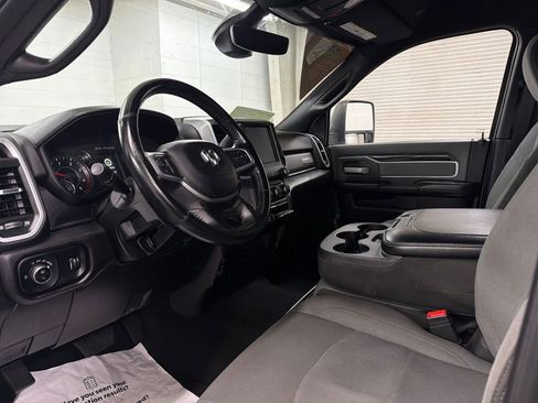 Used 2023 RAM 3500 Big Horn w/ Level 1 Equipment Group image 4