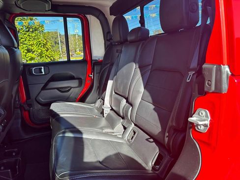 Used 2021 Jeep Gladiator Overland w/ Popular Equipment Package image 43