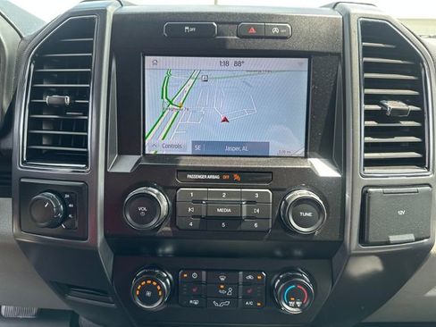 Used 2019 Ford F150 XLT w/ Equipment Group 302A Luxury AWD/4WD image 19