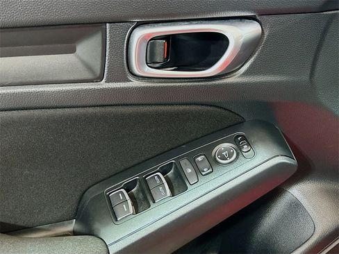 Used 2023 Honda Civic Sport image 15