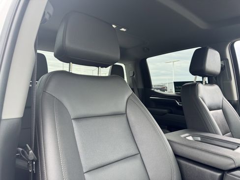 Used 2025 GMC Sierra 1500 SLT image 23