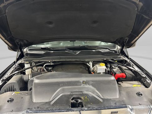 Used 2024 RAM 2500 Tradesman w/ Chrome Appearance Group image 12