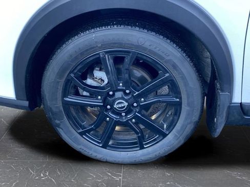 Used 2023 Nissan Kicks SR w/ SR Premium Package image 29