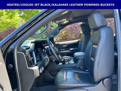 Used 2024 GMC Sierra 1500 AT4 w/ Technology Package AWD/4WD image 5