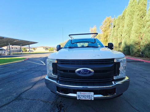 Used 2017 Ford F250 XL w/ Power Equipment Group RWD image 3