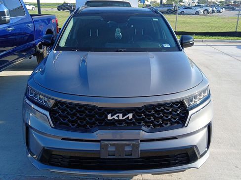 Used 2022 Kia Sorento S w/ Panoramic Sunroof Package FWD image 5