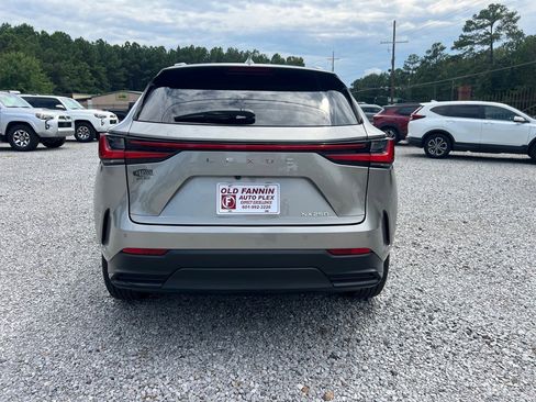 Used 2025 Lexus NX 250 FWD w/ Premium Package image 7