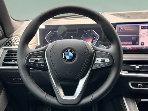 Used 2026 BMW X5 xDrive40i AWD/4WD image 23