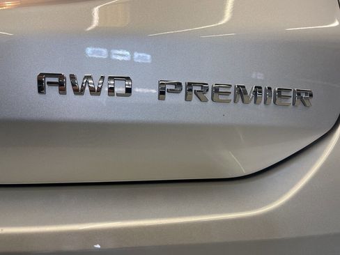 Used 2021 Chevrolet Equinox Premier w/ LPO, Floor Liner Package image 36