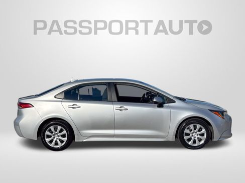 Used 2024 Toyota Corolla LE FWD image 9
