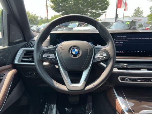 Used 2024 BMW X5 xDrive40i w/ Premium Package AWD/4WD image 16
