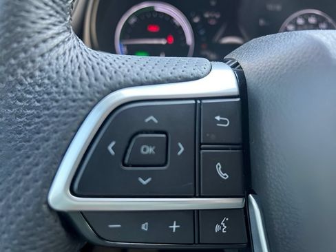 Certified 2023 Toyota Sienna Limited AWD/4WD image 25