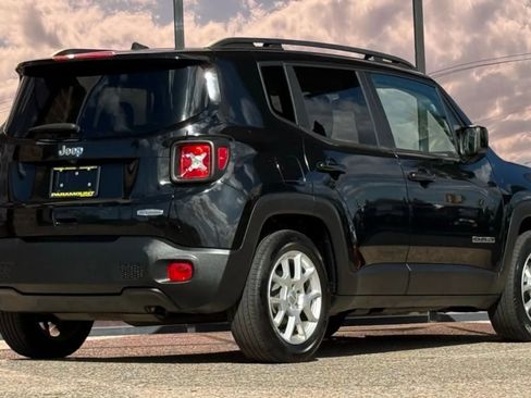 Used 2019 Jeep Renegade Latitude w/ UConnect 8.4 Nav Group image 13