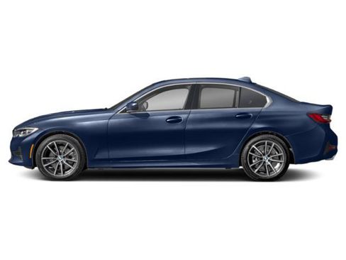 Used 2022 BMW 330i Sedan w/ Premium Package 2 RWD image 3