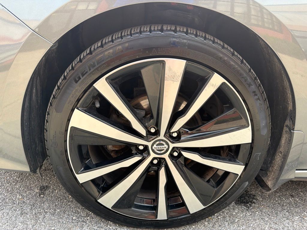 Used 2022 Nissan Altima 2.0 SR FWD image 10