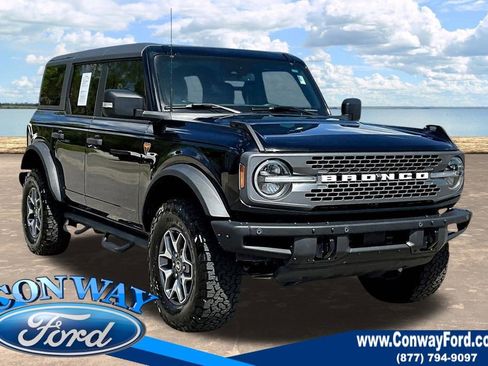 Used 2024 Ford Bronco Badlands image 1