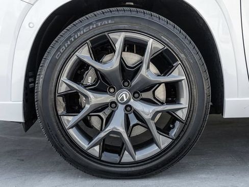 New 2026 Lexus TX 500h AWD image 11
