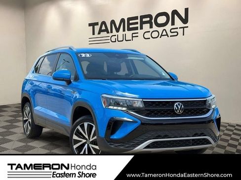 Used 2023 Volkswagen Taos SE FWD image 1