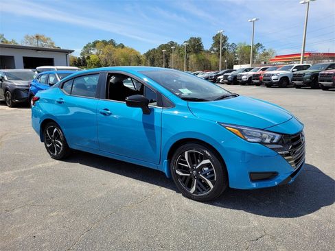 New 2025 Nissan Versa SR w/ Trunk Package image 15