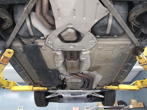 Used 2004 BMW Z4 2.5i image 98