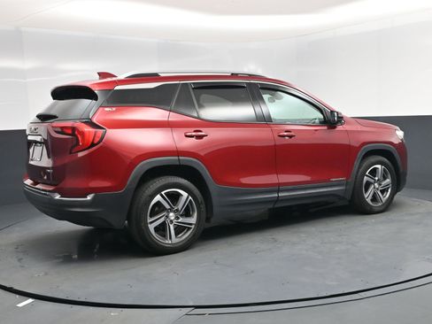 Used 2020 GMC Terrain SLT w/ Preferred Package image 4