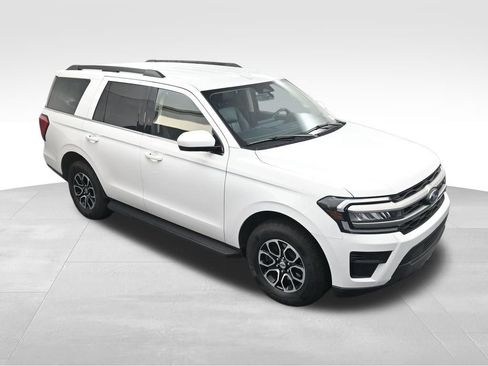 Used 2024 Ford Expedition XLT RWD image 44