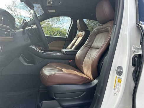 Used 2023 Lincoln Aviator Reserve w/ Equipment Group 201A RWD image 15