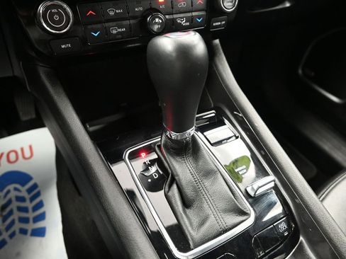 Used 2025 Jeep Compass Latitude w/ Sun & Sound Group image 24