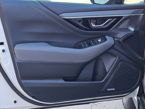 Used 2024 Subaru Outback Onyx Edition XT image 18