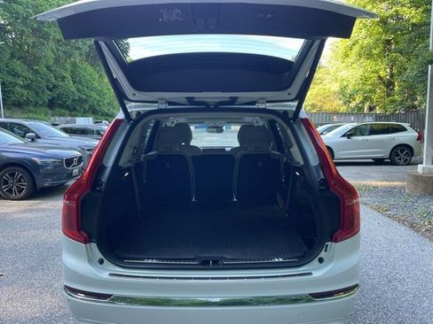 Certified 2023 Volvo XC90 B6 Plus w/ Protection Package AWD/4WD image 18