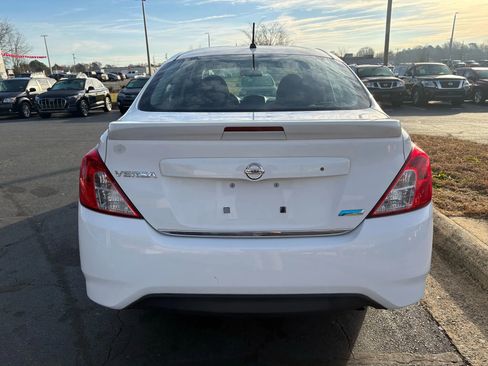 Used 2016 Nissan Versa S Plus FWD image 6